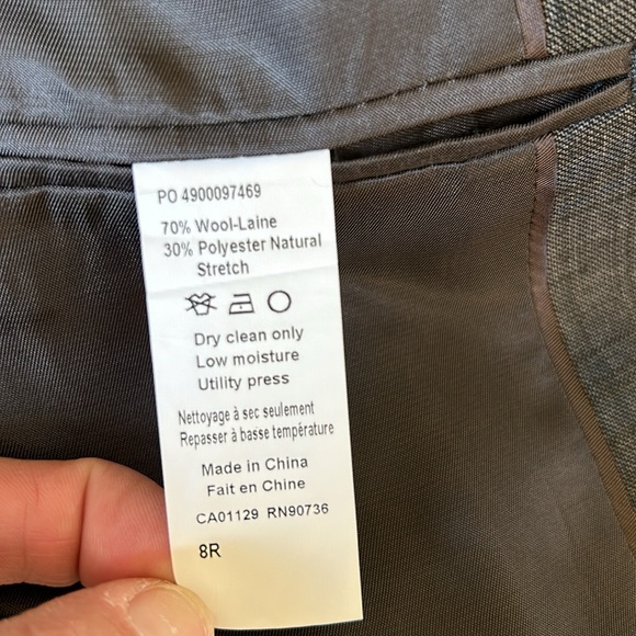 Michael Kors 2 Piece Suit. Jacket and Slacks. - Picture 6 of 9